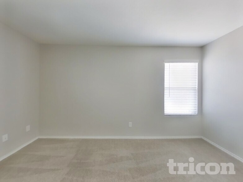 Building Photo - 7618 Crestway Ridge