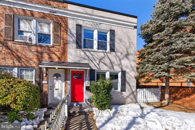 Building Photo - 124 Baggett Pl