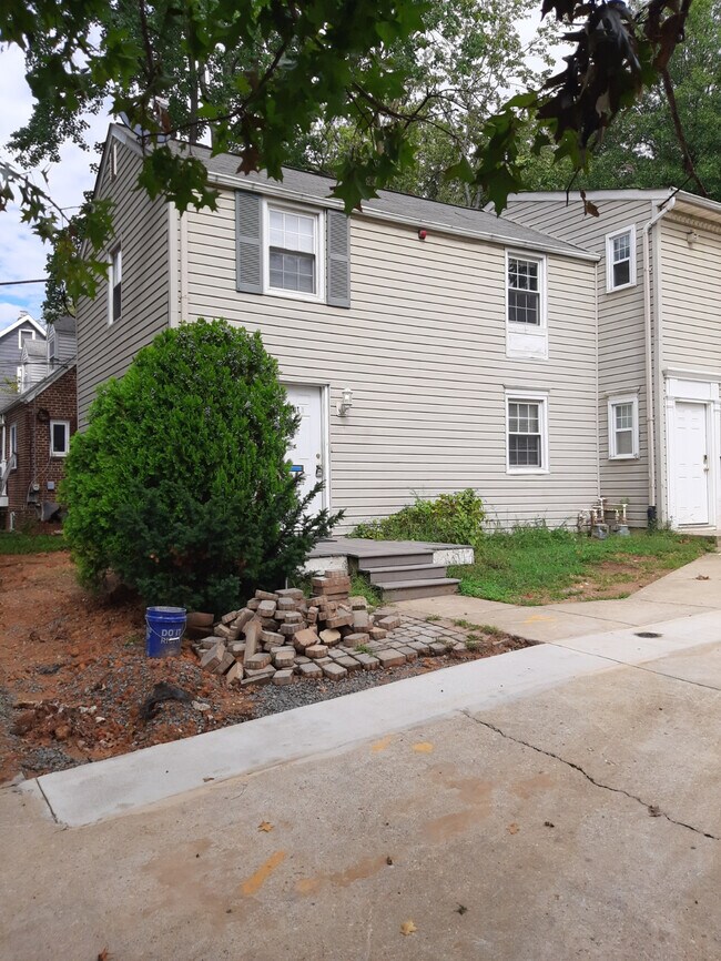 6315 Kenilworth Ave 6315 Kenilworth Ave Riverdale Park MD 20737 Apartment Finder