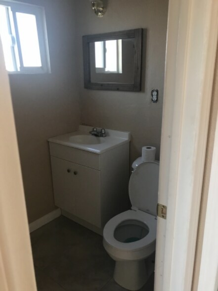 Building Photo - 11815 Nancy Ave