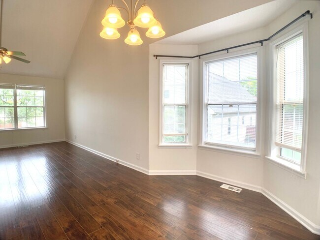 Building Photo - 1404 Marla Ct