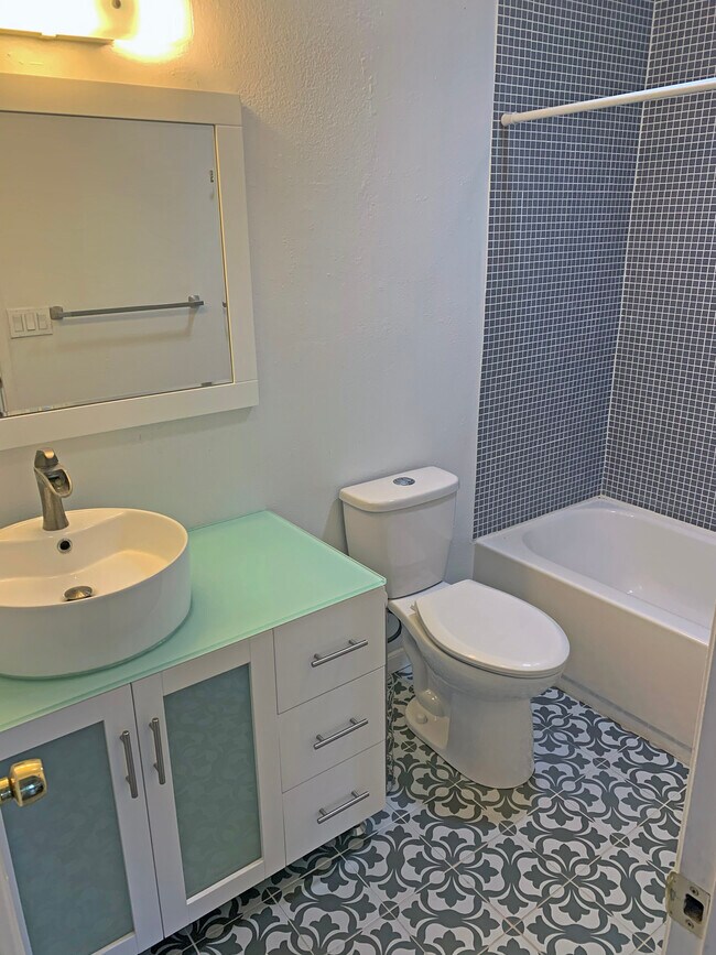 Hall bathroom - 4656 50th St