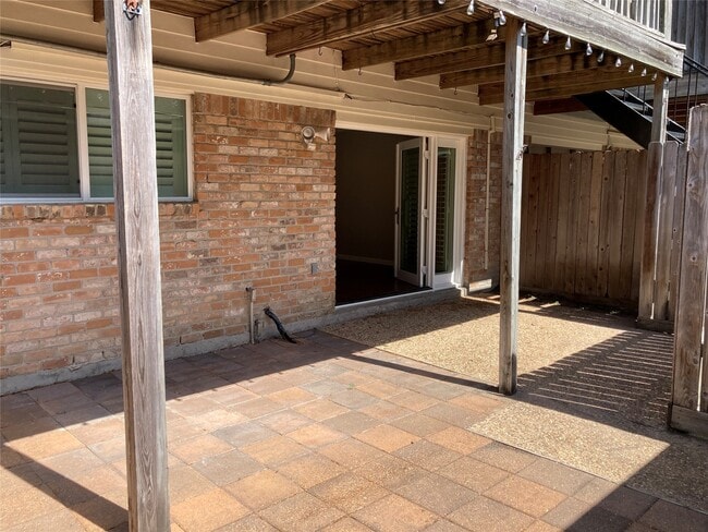 Building Photo - 881 Wax Myrtle Ln