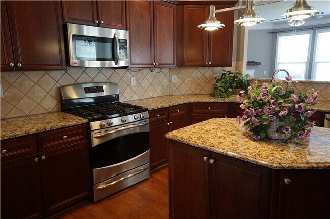 Building Photo - 3603 Old Towne Ln