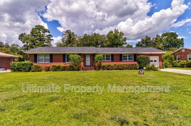 Primary Photo - 317 Johnston Dr