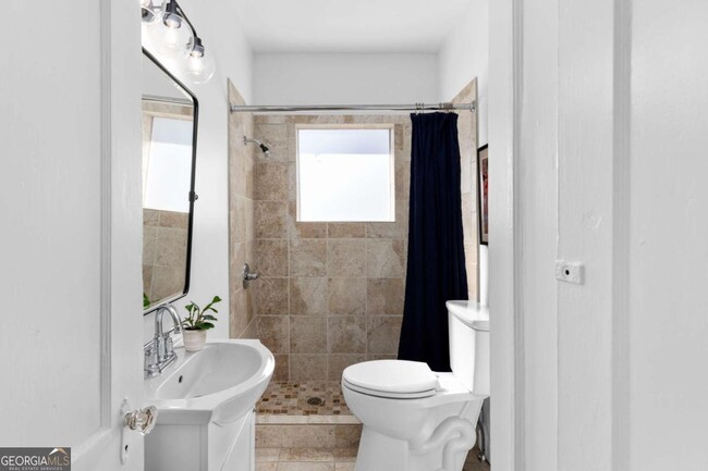 Building Photo - 987 Alloway Pl SE