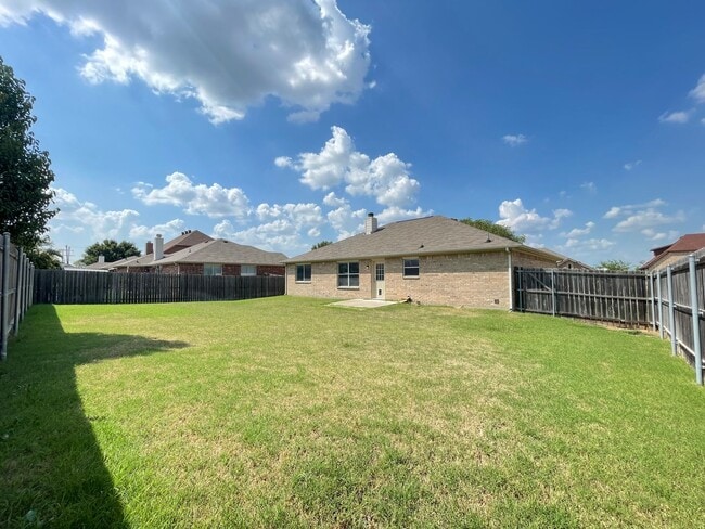 Building Photo - Denton County but Northwest ISD!