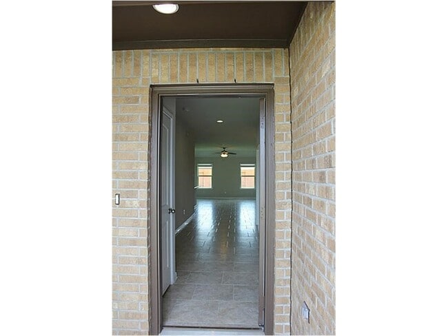 Building Photo - 9507 Green Maple Ct