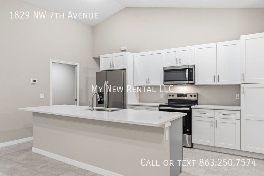 Building Photo - 1829 NW 7th Ave