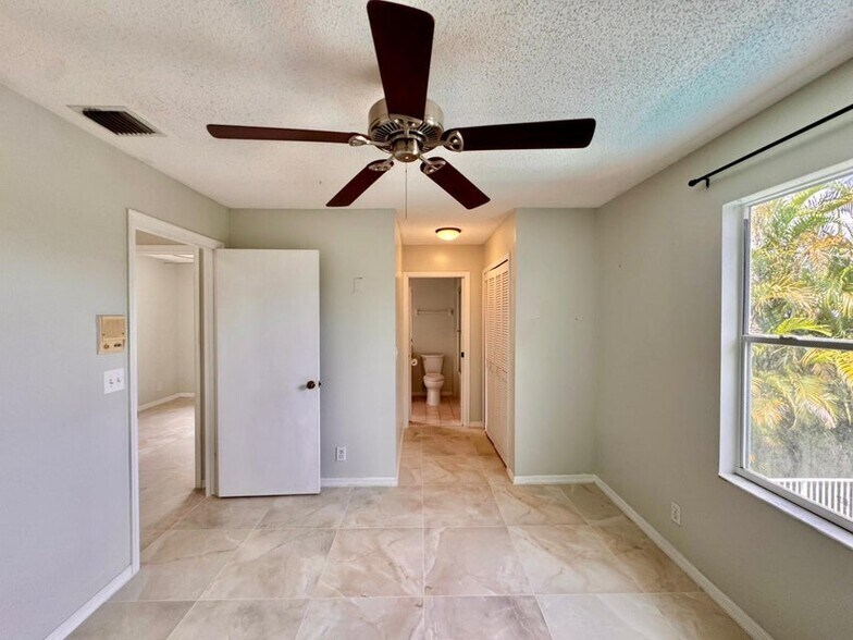 Building Photo - 2698 Linkside Dr