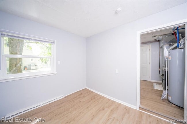 Building Photo - 22675 Santa Maria St