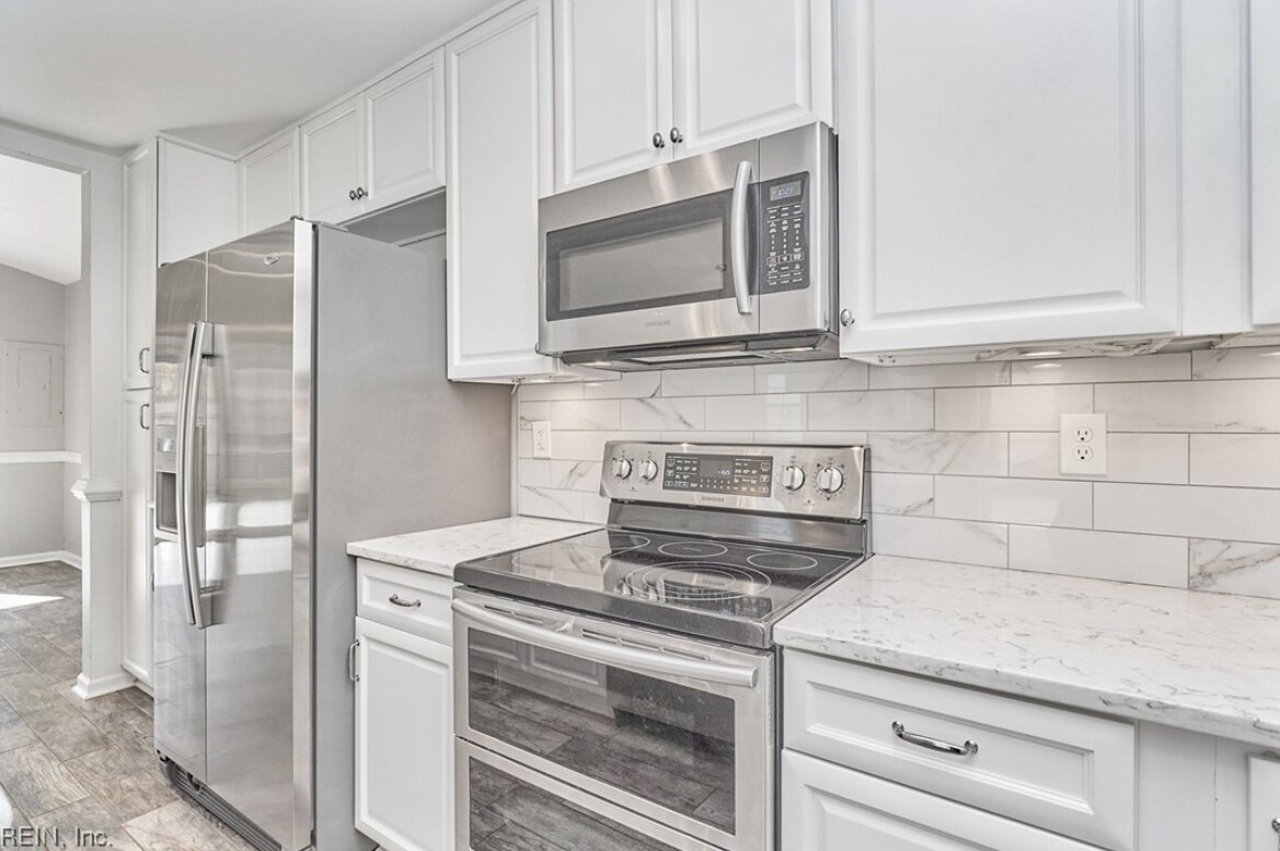 Building Photo - 4731 Marlwood Way