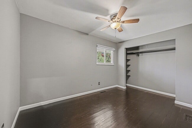 Building Photo - 2613 Rhapsody Dr