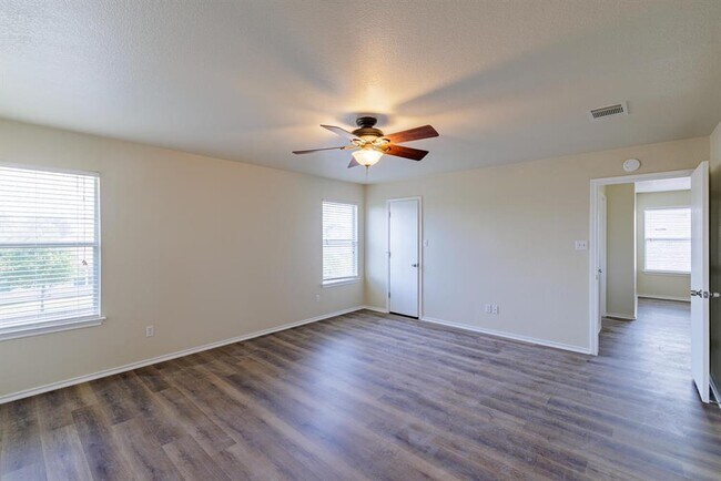 Building Photo - 157 Brickyard Ln