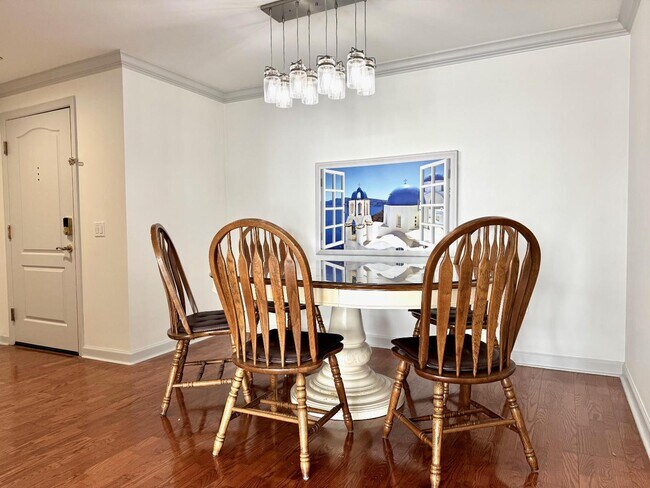 Building Photo - 195 14th St NE