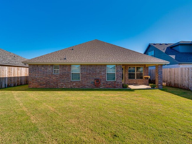 Building Photo - 3308 White Horse Dr