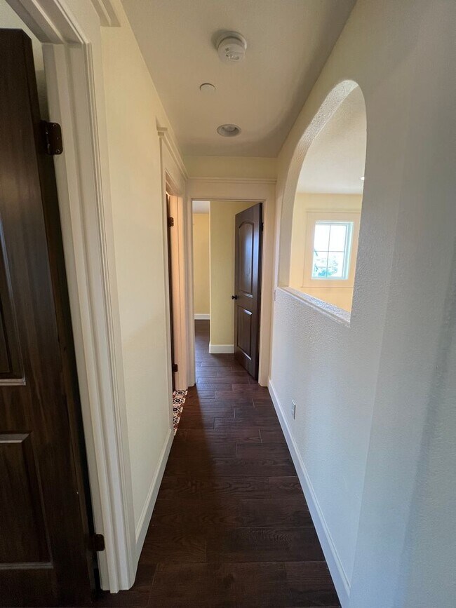 Building Photo - 14816 Huckleberry Dr
