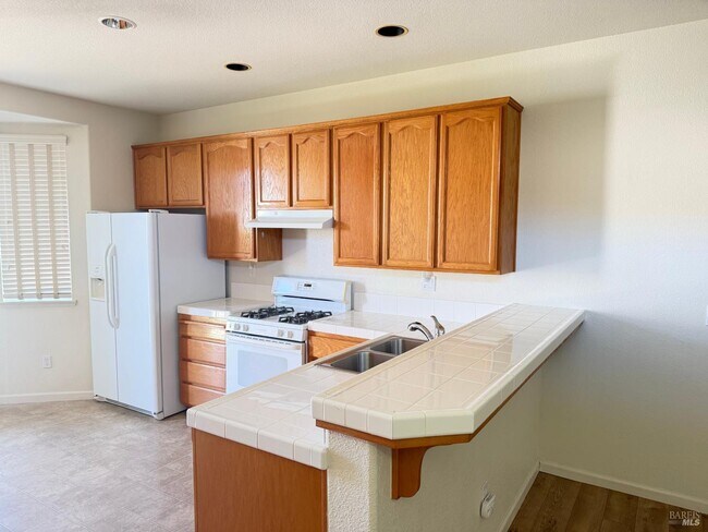 Building Photo - 760 Turnberry Terrace