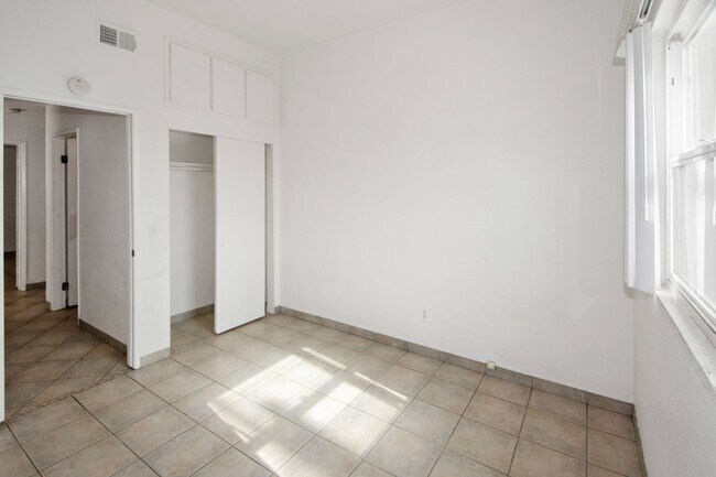Building Photo - Long Term, Unfurnished Rental in Imperial ...