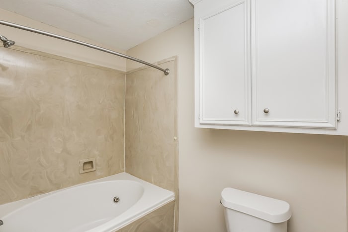 Building Photo - 516 Brentwood Dr