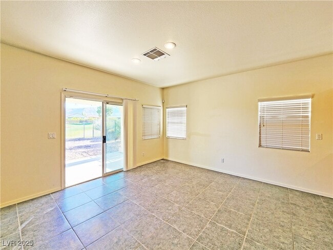 Building Photo - 5434 Cansano St