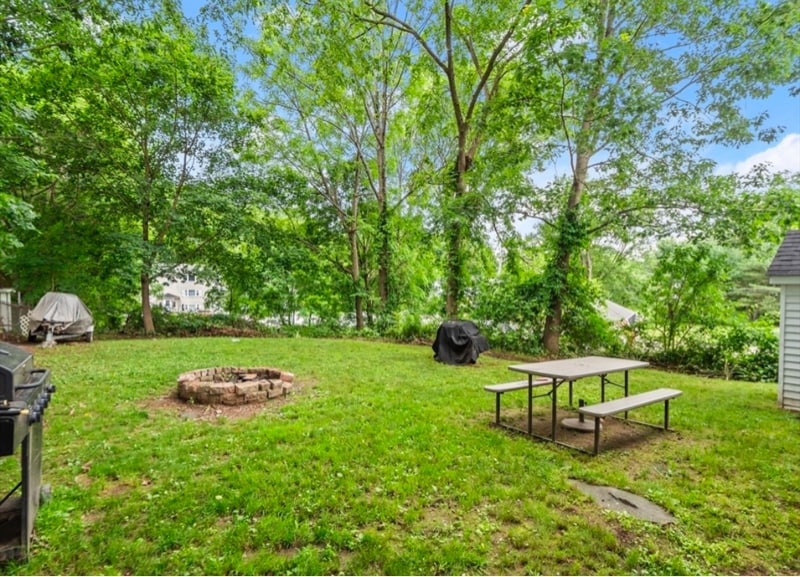 Building Photo - 6 Brook St