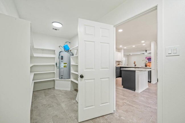 Building Photo - 3527 Eagle Canyon Dr