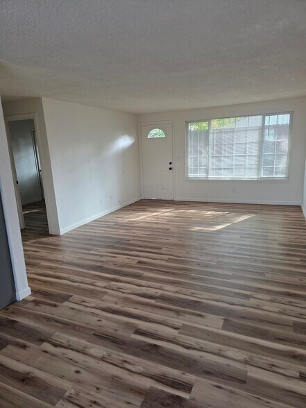 Building Photo - 534 Hamilton St