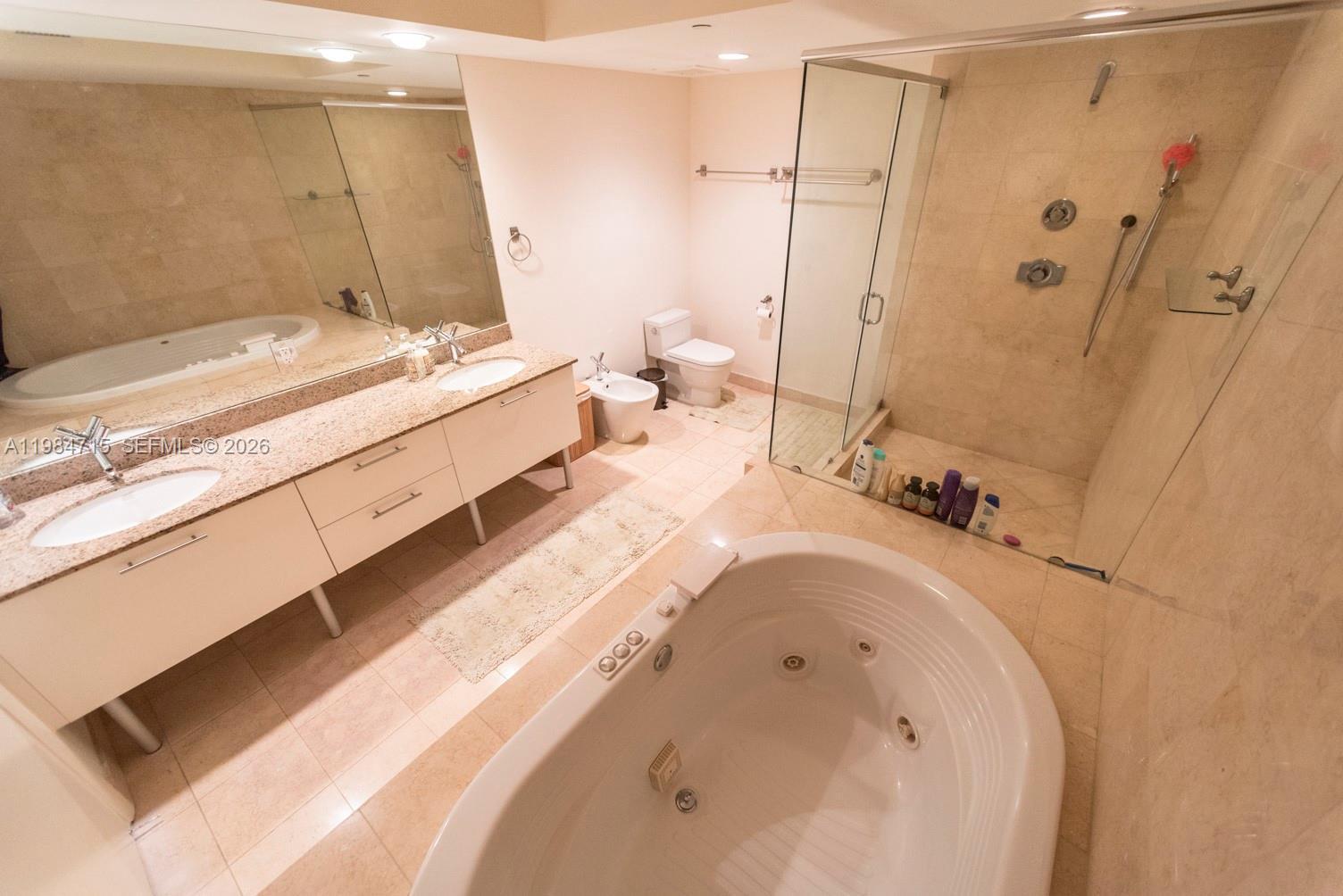 Building Photo - 17201 Collins Ave