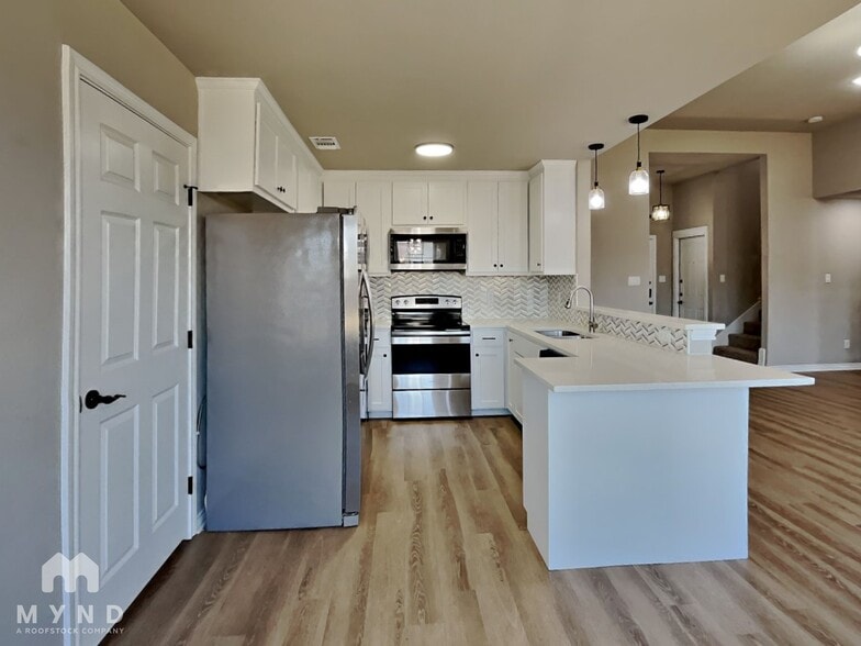 Building Photo - 5401 Ashworth Ct