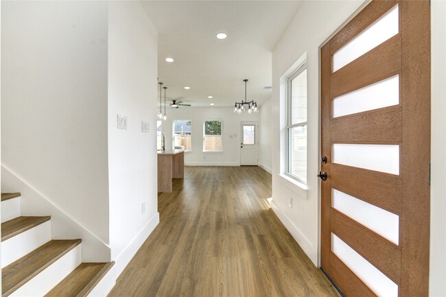 Building Photo - 4554 Newberry St