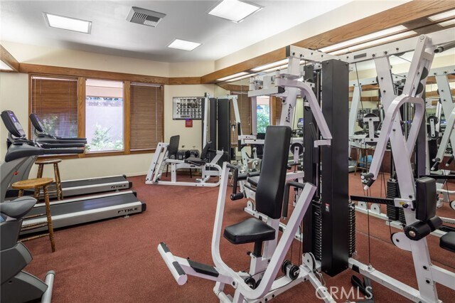Building Photo - 2555 Plaza del Amo