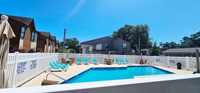 Building Photo - Ocean Pines II - Stunning Coastal Townhome...