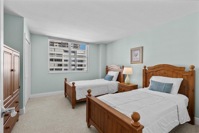 Building Photo - 1900 S Ocean Blvd