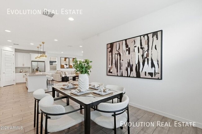 Building Photo - 6627 S Abbey Ln