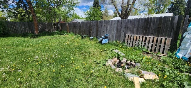 Building Photo - 420 N 19th Ave