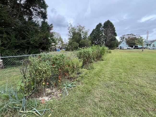 Building Photo - 49 Baysprings Court - 3