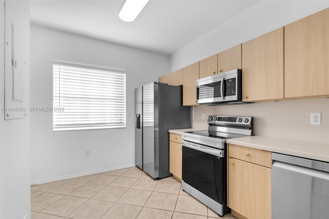 Building Photo - 5670 NW 116th Ave