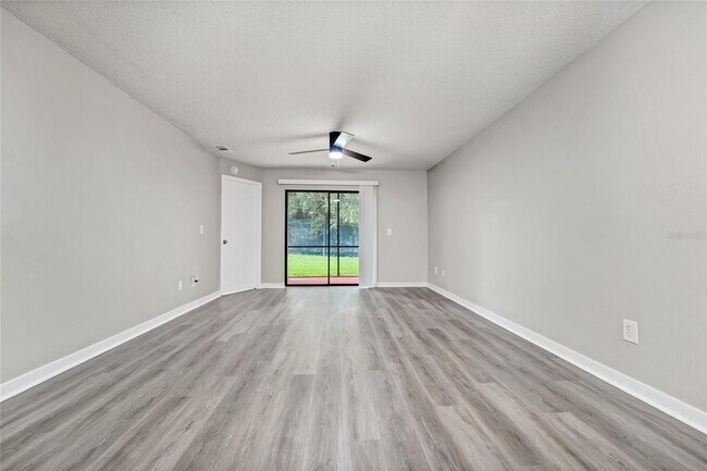 Building Photo - 7865 Sugar View Ct