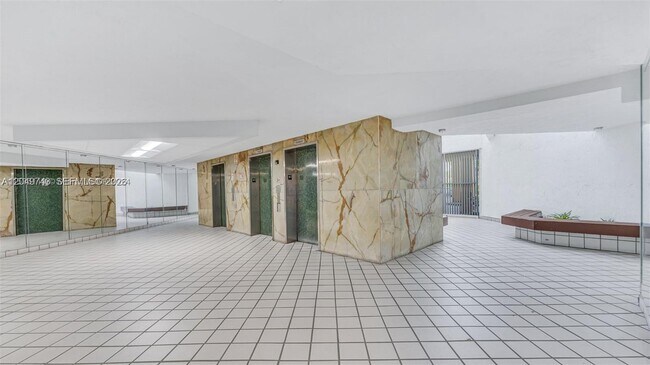 Building Photo - 11800 SW 18th St