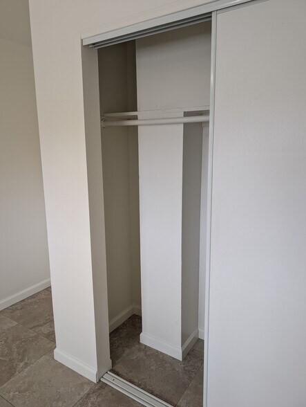 Building Photo - 4435 Bonnie Brae St