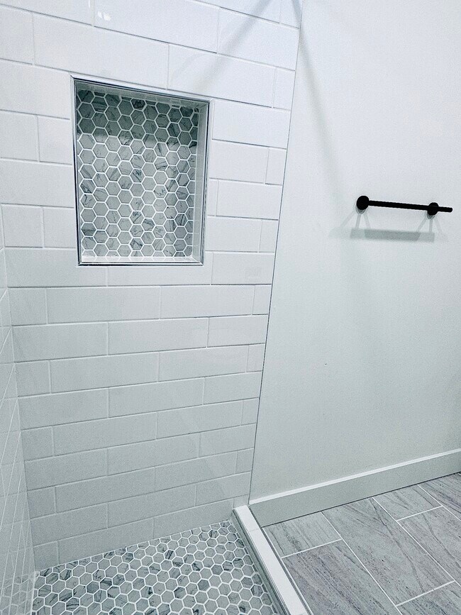 Building Photo - 1401 N 36th St