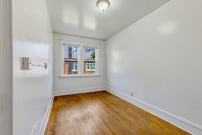 Building Photo - 6335 7th Ave