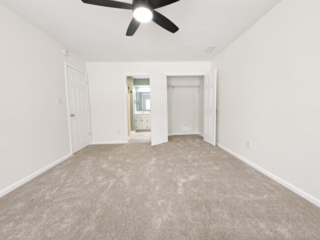 Building Photo - 413 Saddle Ct