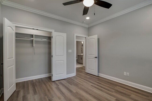 Building Photo - 310 Dudala Way