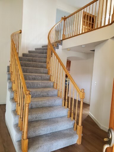 Steps to 2nd level - 2040 Goldenrod Ln