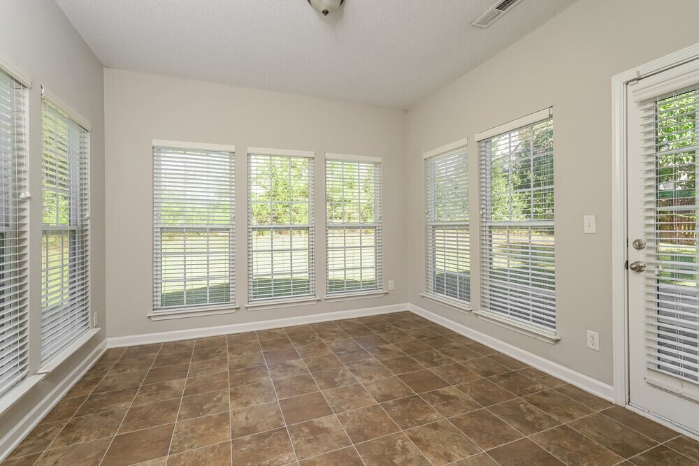 Building Photo - 235 Creeks Edge Ct