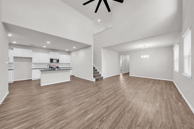 Building Photo - 2249 Barx Dr