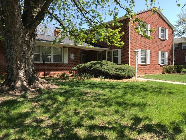 Building Photo - 105 O'Neil Dr