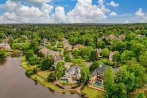 Building Photo - 675 Falls Lake Dr